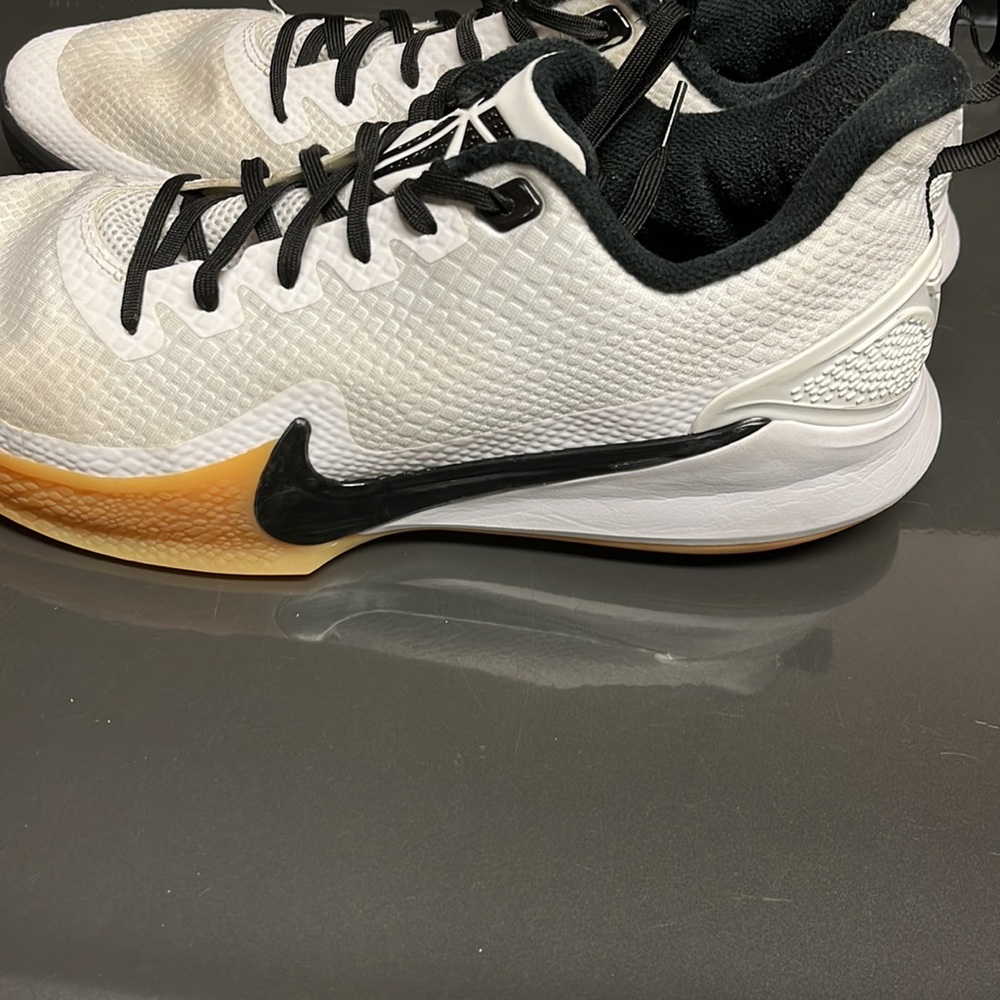 Use Kobe - Picture 4 of 5
